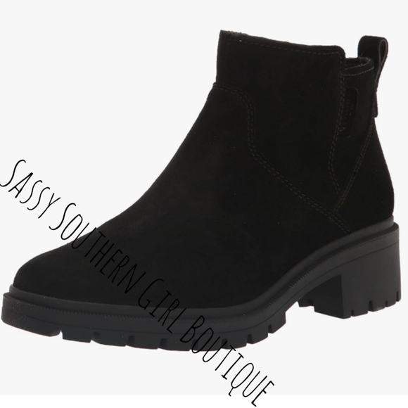 ⭐🆕Koolaburra by UGG black suede Chelsea boots - Picture 4 of 13